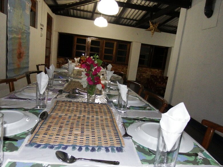 Welikande Hotel And Trekking Center