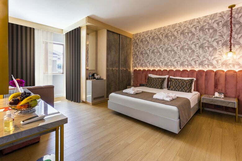 Club Hotel Turan Prince World