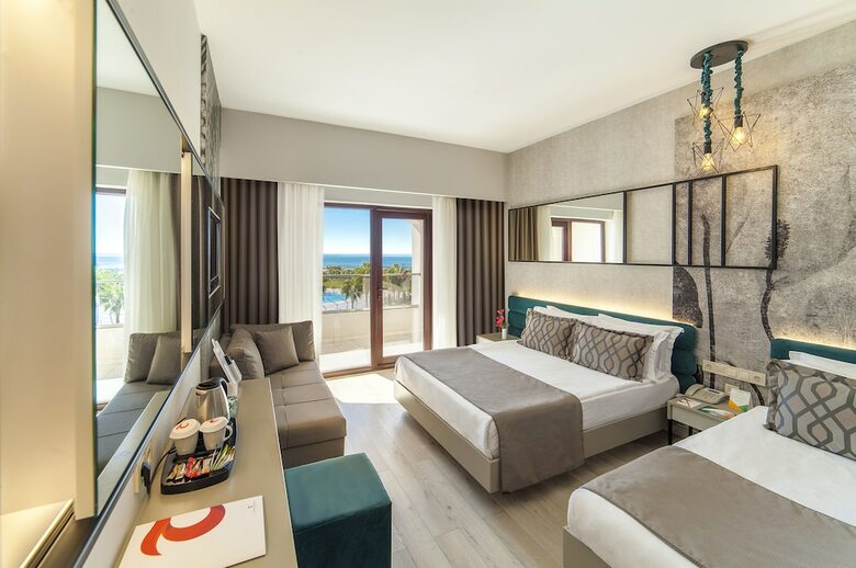 Club Hotel Turan Prince World