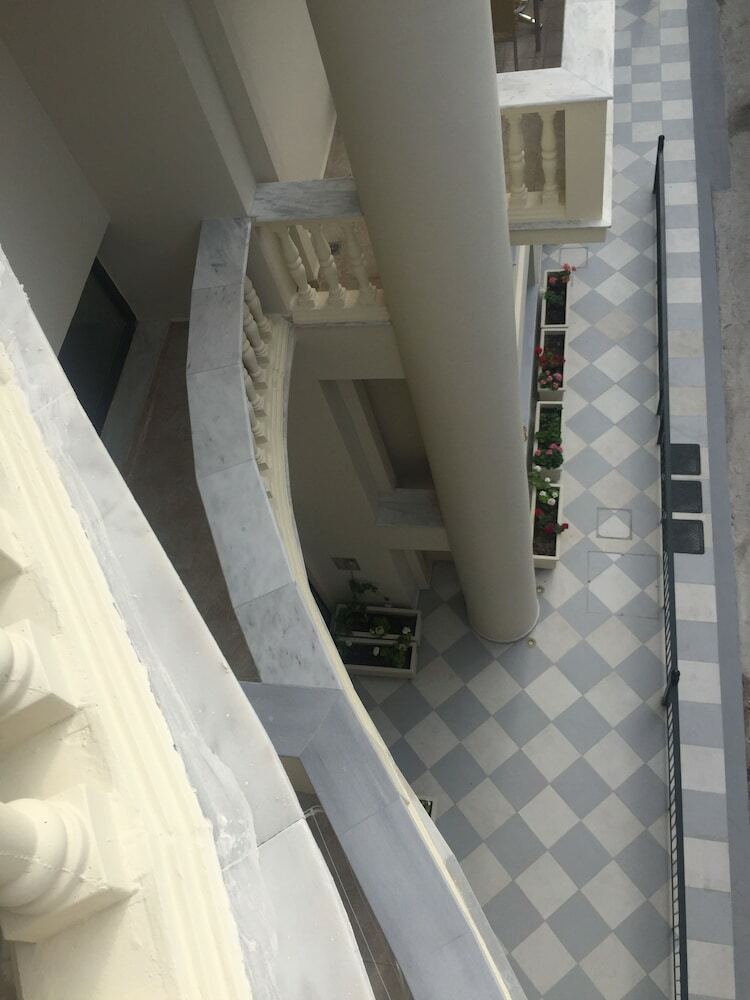 The Alley Hotel