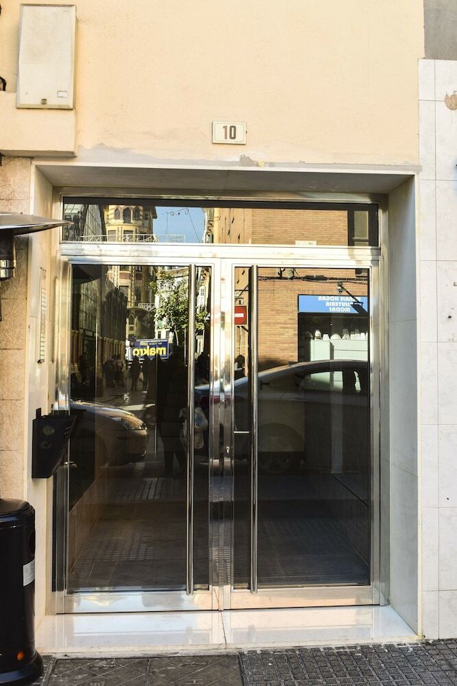 Apartamentos Letmalaga Atarazanas Market