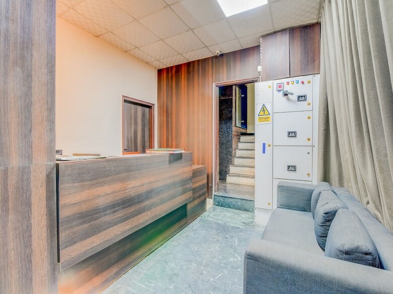Hotel Oyo Flagship 757 Blite Golf Course Road