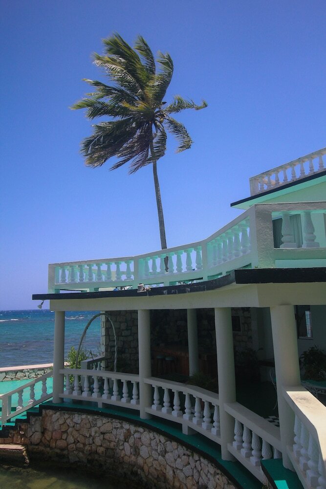 Hostal Sahara Hostel