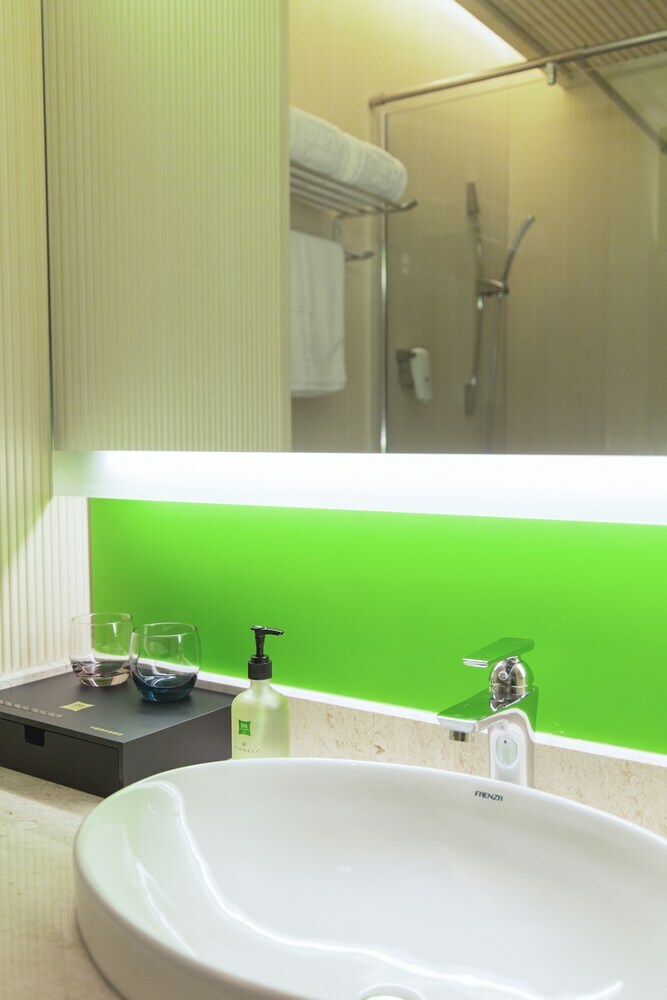 Hotel Ibis Styles Gy Bosideng Plz