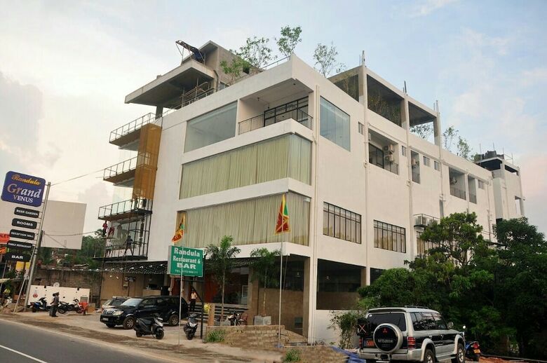 Hotel Randula Grand Venus