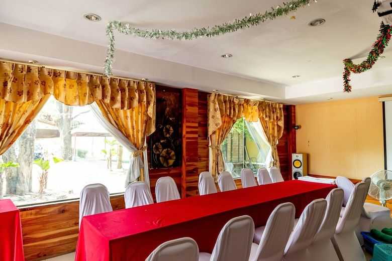 Hotel Khun-nai Garden View Resort