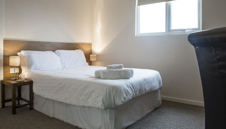 Hotel Cargo Cafe Apartments - Guest House