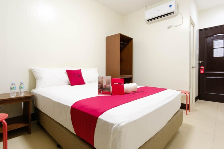 Hotel Reddoorz Plus @ Edsa Congressional
