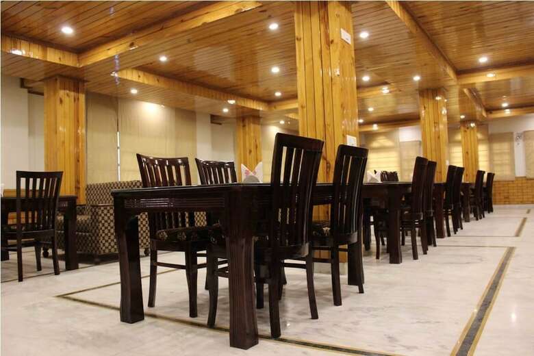 Hotel Atul Regency