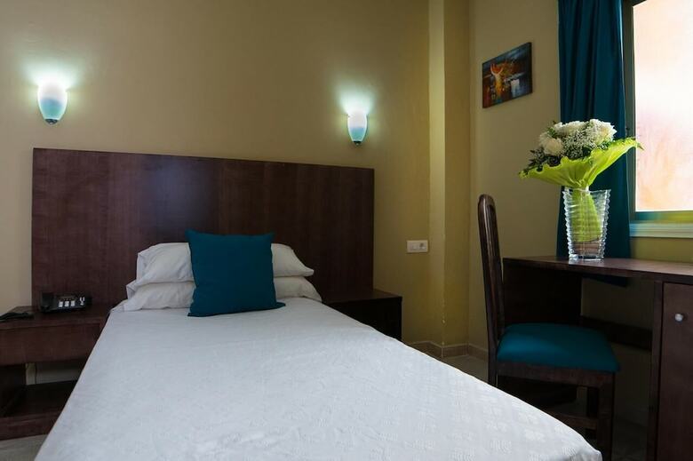 Hotel Aeropuerto Sur