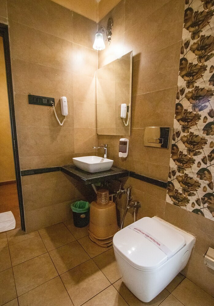 Hotel Karandla Farm And Resort