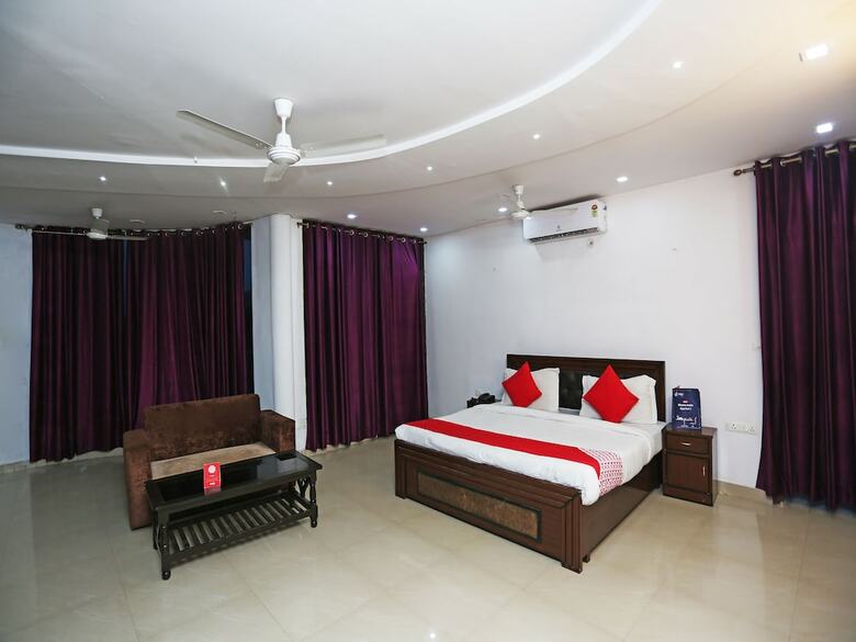 Hotel Oyo 18648 Raj Inn