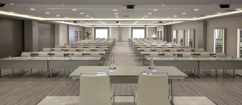 Hotel NH Pamplona Iru�a Park
