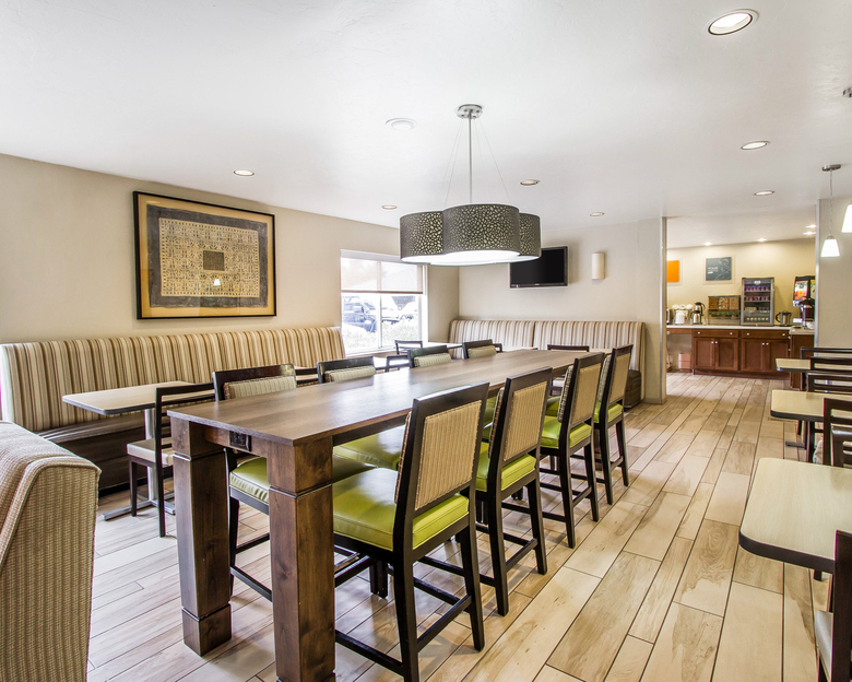 Hotel Comfort Suites At Tucson Mall