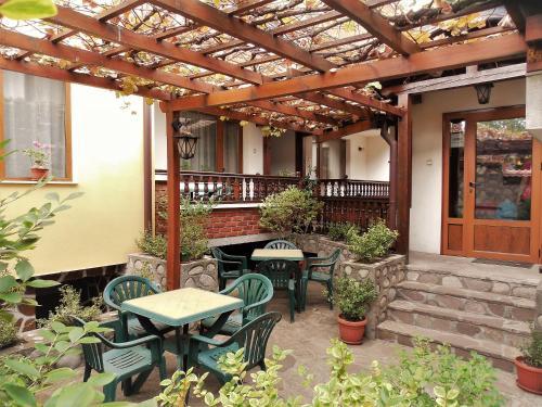 Hostal Boyadjiyski Guest House