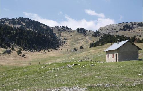 Four-bedroom Holiday Home In Chatillon En Diois