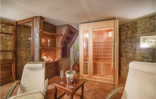 One-bedroom Holiday Home In Comano (Ms)