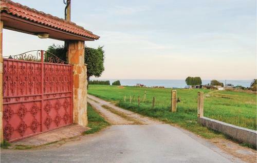 Three-bedroom Holiday Home In Antromero