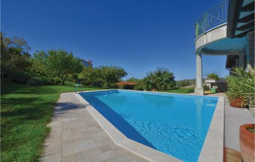Three-bedroom Apartment In Portoroz