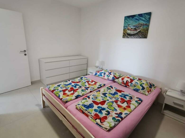 Boutique Apartment In Pirovac With Terrace