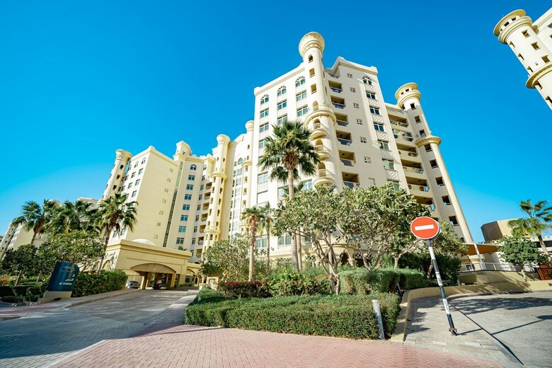 Luton Vacation Shoreline Sea View Apart