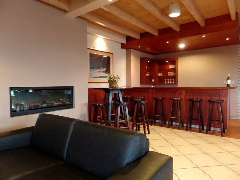 Spacious Home, Just 1 Km From The North Sea Beach
