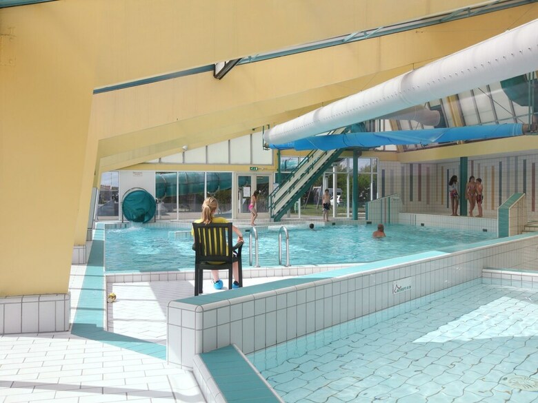 Modern Lodge With Two Bathrooms, 1 Km. From The Beach