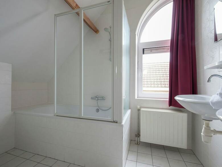 Comfortable Villa With Combi-microwave, 1 Km. From The Beach
