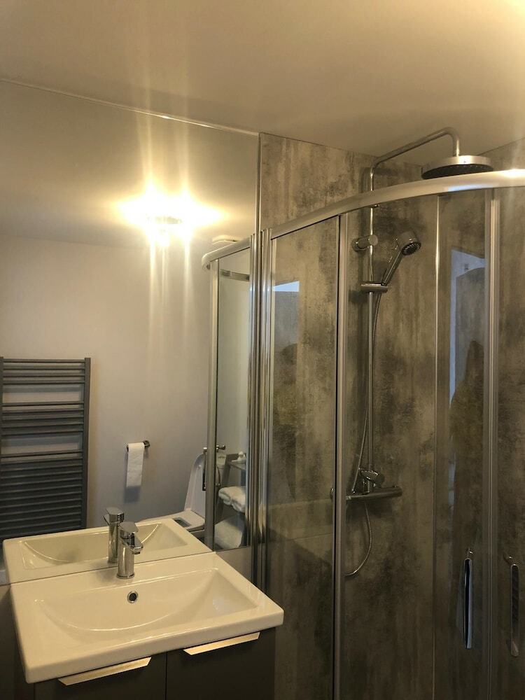 Appin Apartment
