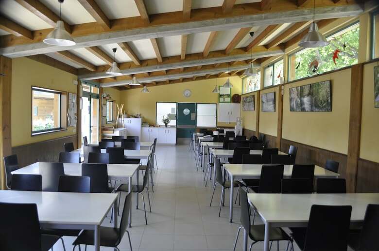 Hostal Albergue Tur�stico Alvarella