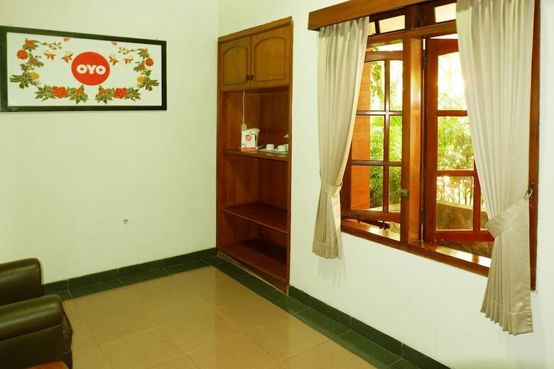 Oyo 517 Hotel Arjuna Lawang