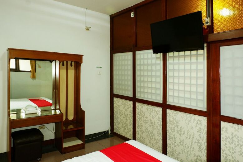 Oyo 517 Hotel Arjuna Lawang
