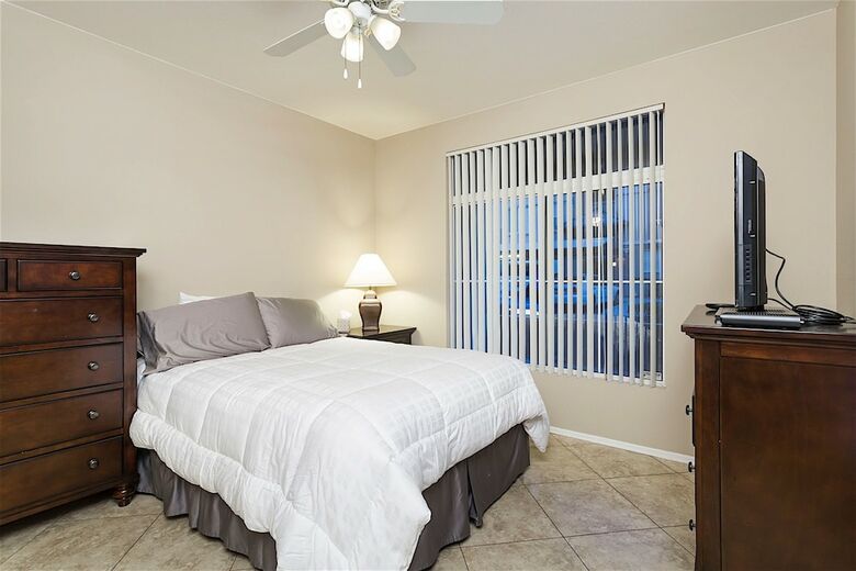 Wonderland 2 Br By Casago