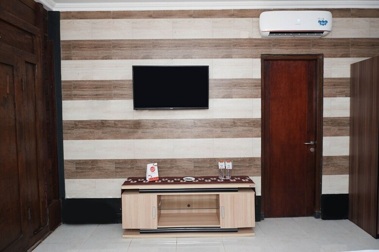Hostal Oyo 550 Kebon Krapyak Cottage