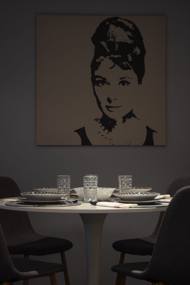 Apartamentos Comely Luxury Apt (Must)
