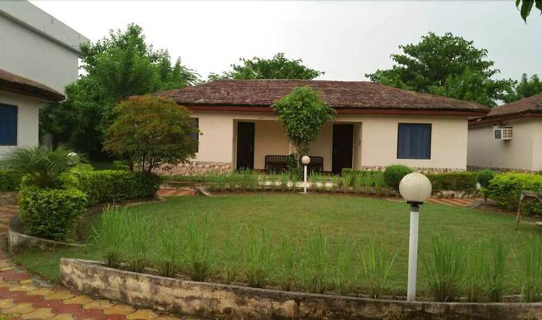 Hotel Adb Rooms Corbett Jungle Holiday Spa