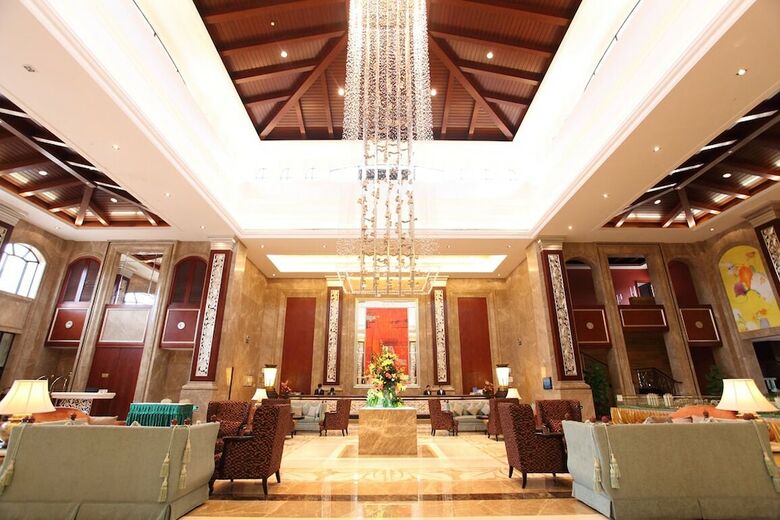 Green Lake Hot Spring Hotel