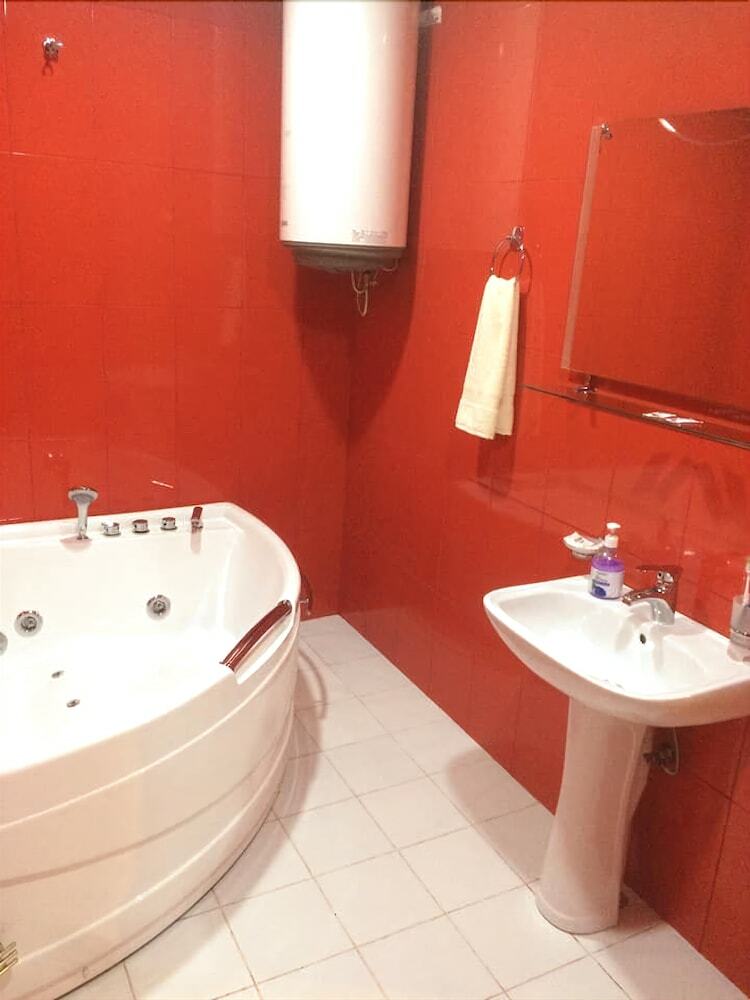 Green Garden Hotel