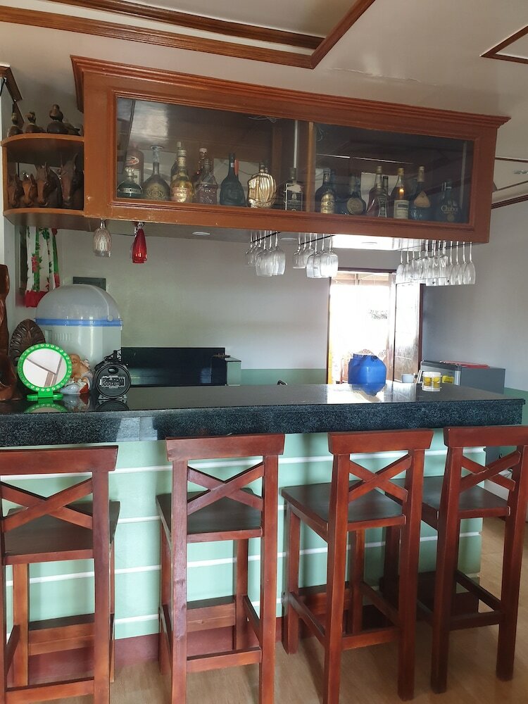 Hotel Den's Transient House
