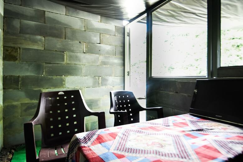 Hotel Oyo 47035 Reva Camps
