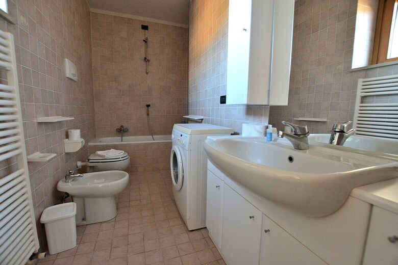 Apartment Montegolo Four With Pool And Lake View