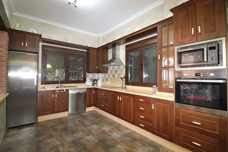1149 Villa Paquita