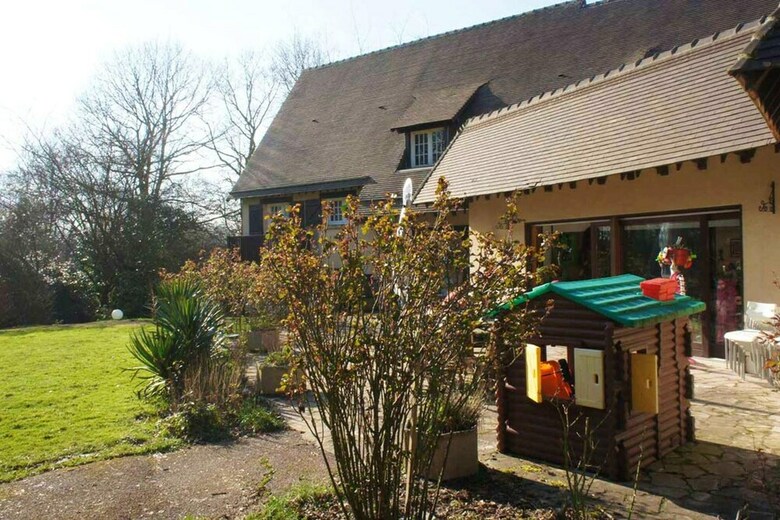 Villa With 4 Bedrooms In Renneville, With Indoor Pool And Enclosed Garden