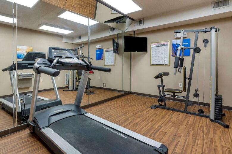 Hotel Quality Inn & Suites