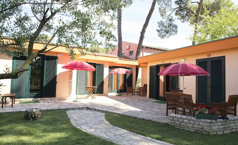 Hotel The Mediterranean Village San Antonio