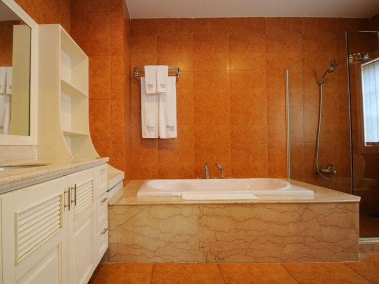 Hotel Toki Saigon Resort & Spa