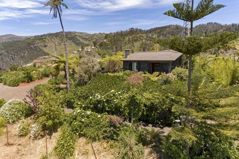 Quinta Dev�nia I - Cedro By An Island Apart