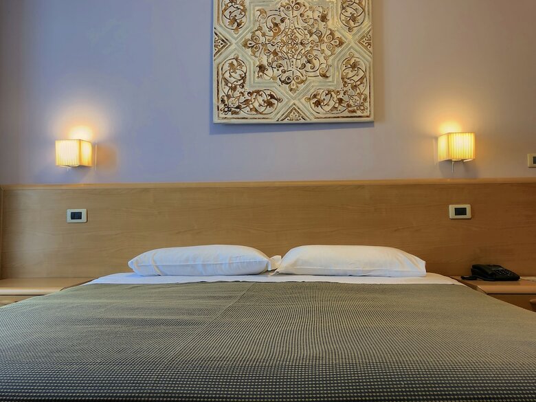 Hotel La Fert� Restaurant And Suites