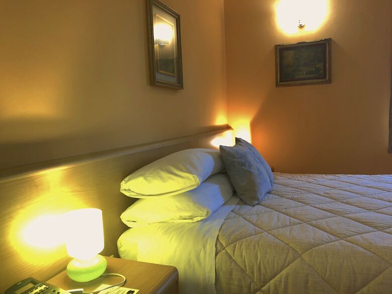 Hotel La Fert� Restaurant And Suites