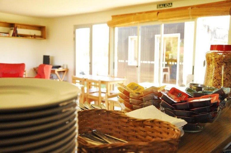 Rojo Y Negro Hostel - Posada